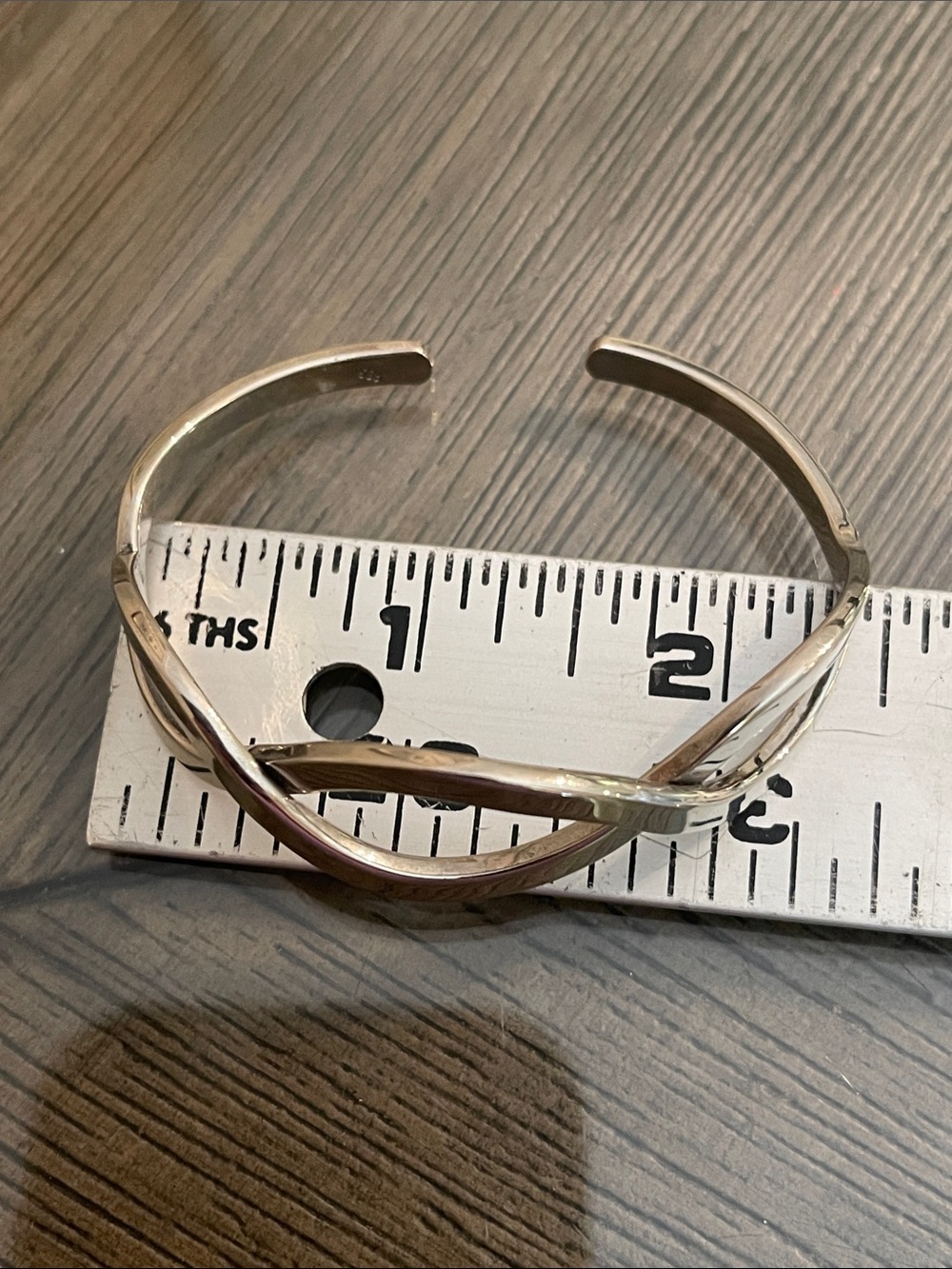 Vintage Woven Interlocking Design - Silver-tone Cuff Bracelet - Picture 8 of 16